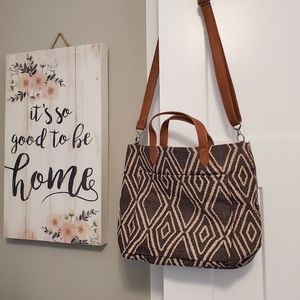 Thirty-one window shopper crossbody bag